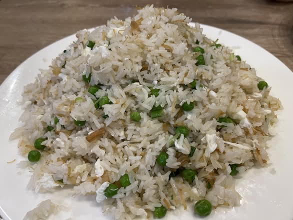 UB102 瑤柱蛋白炒飯 / Fried Rice with Dried Scallop & Egg White